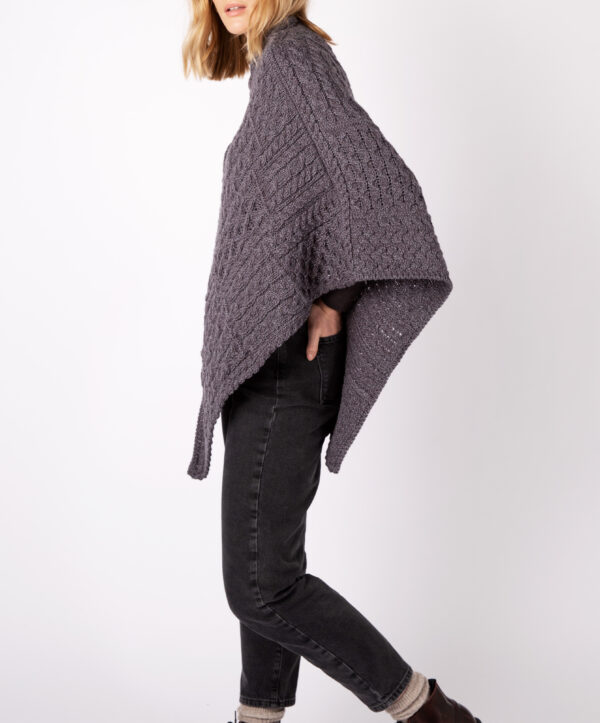 Irlantilainen Poncho - Image 3