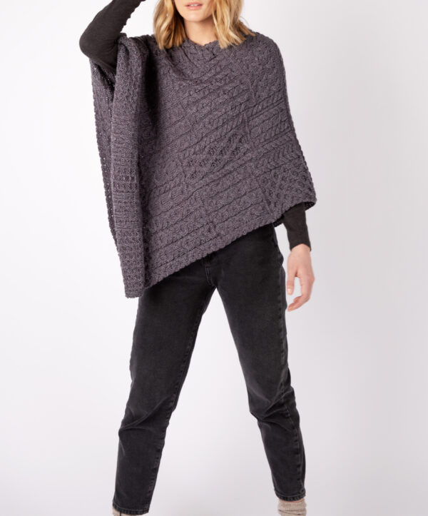 Irlantilainen Poncho - Image 2